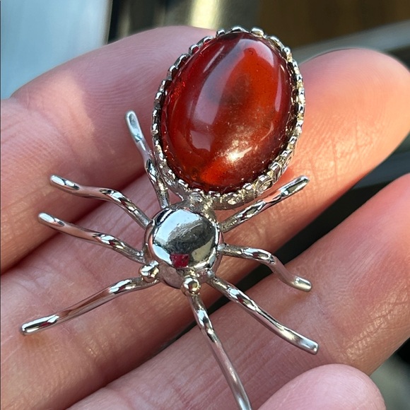 Sterling Silver Amber Spider Brooch - Picture 4 of 8